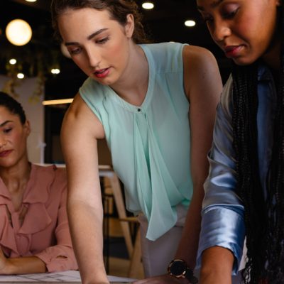 Mulheres na engenharia: importância, desafios e oportunidades